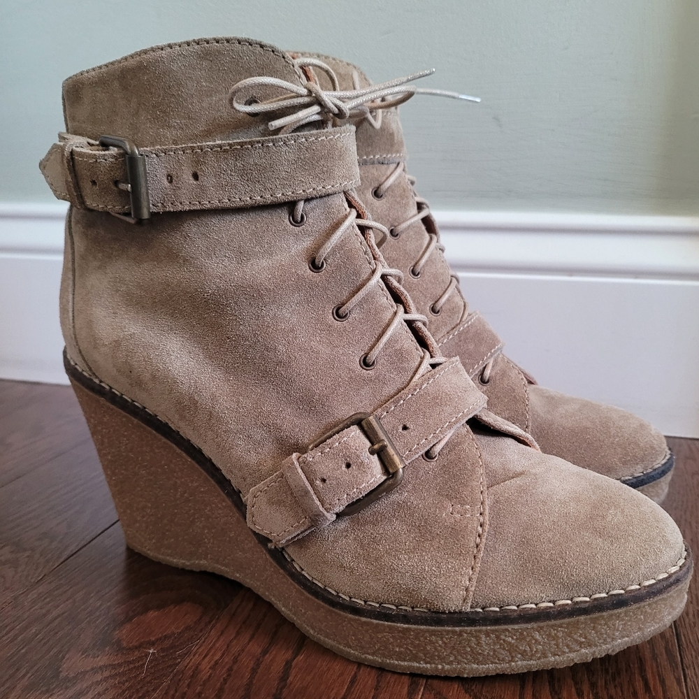 Madewell Shoes Bootie Womens 9 Taupe Suede Wedge Buckle EUC